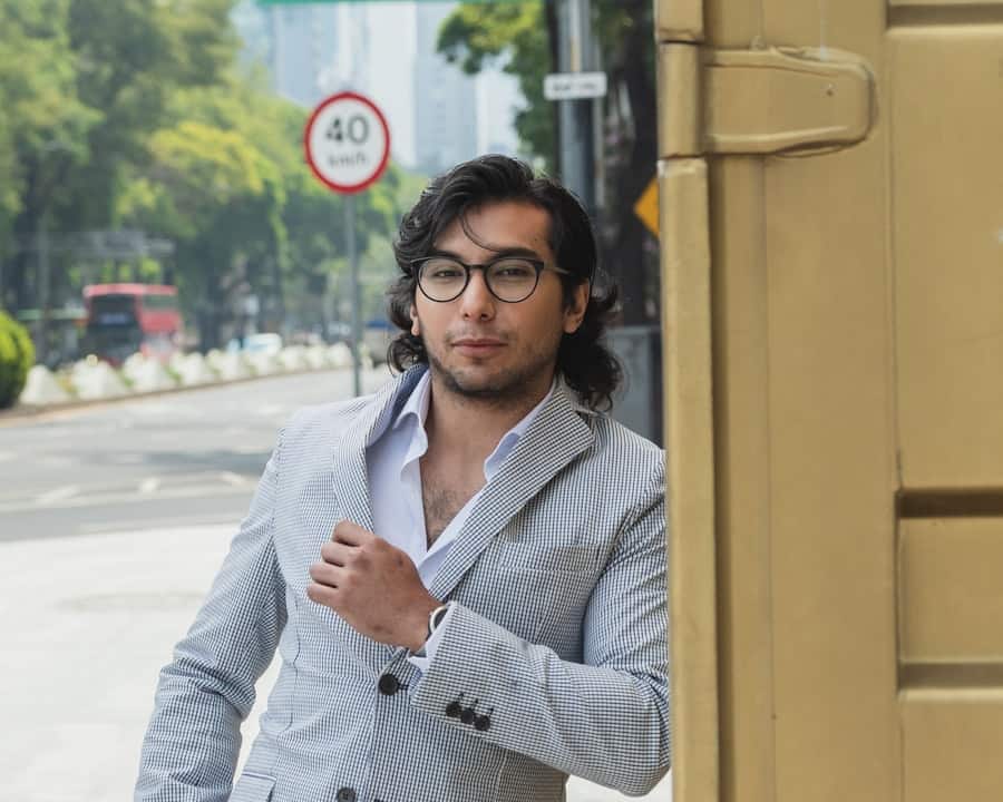 Photo advertising lawyer